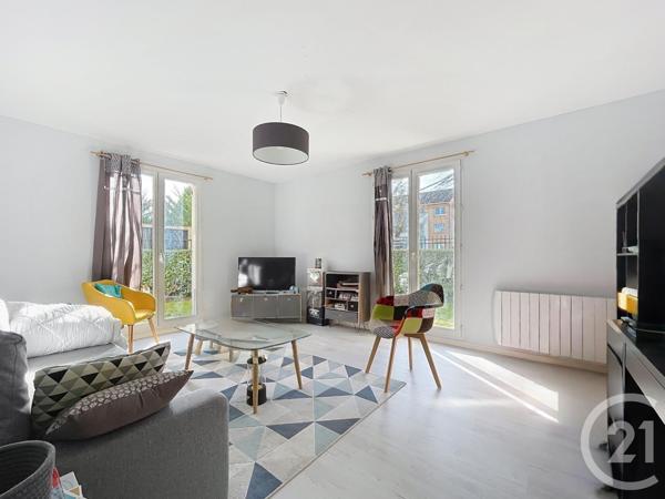 Appartement F2 à vendre  2 pièces - 48,64 m2 LIEUSAINT - 77