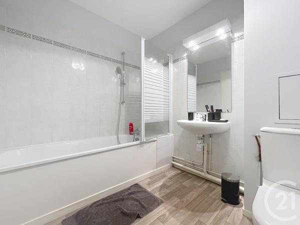 Appartement F2 à vendre  2 pièces - 48,64 m2 LIEUSAINT - 77