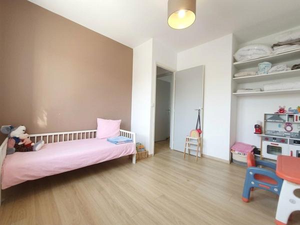 Maison plain pied non mitoyenne bien située