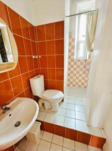 Très belle vue sur la  bastille  et le Moucherotte T2 traversant avec galeta et cave petit prix