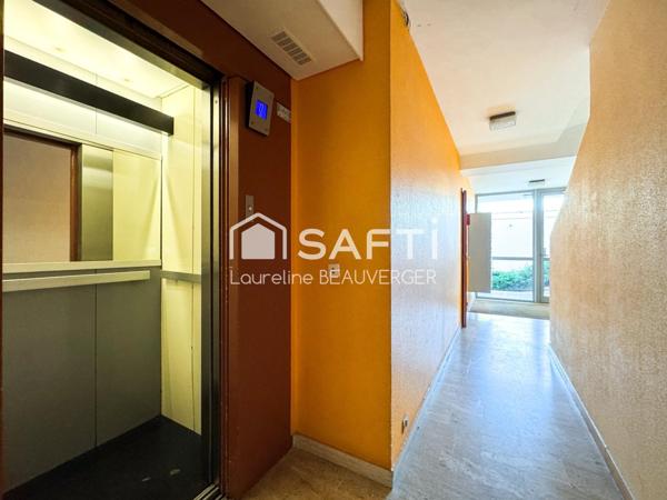 Résidence sécurisée avec piscine et tennis