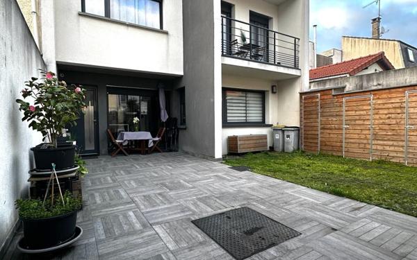 Maison à vendre    5 pièces • 83,24 m2 Ivry-sur-Seine