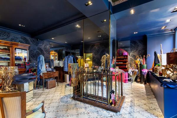 # Commerce – 60m² – Paris 7ème