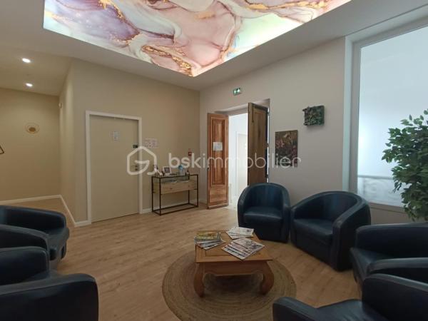 Local commercial de 226,53 m²