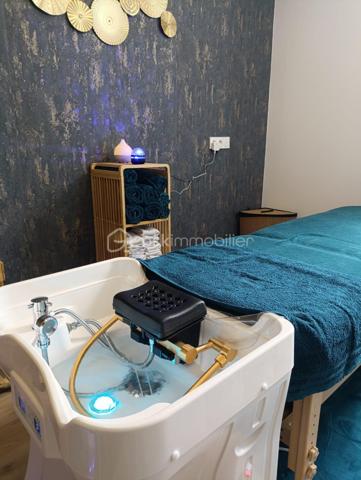 Local commercial de 226,53 m²