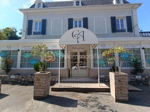 Local commercial de 226,53 m²