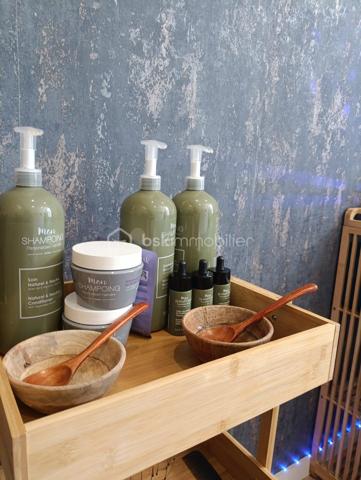 Local commercial de 226,53 m²