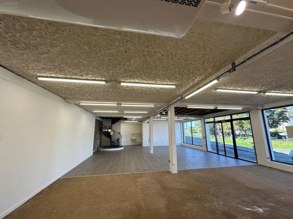 Location - Fonds et/ou murs commerciaux Ussel 19200 300 m 2