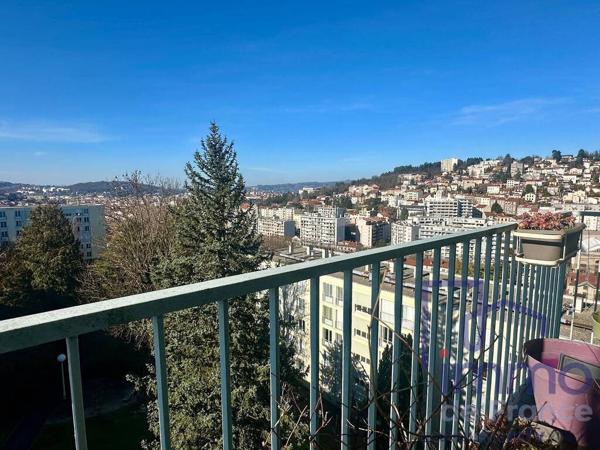 Appartement T3/4 de 78 m² avec balcon et vue dégagée