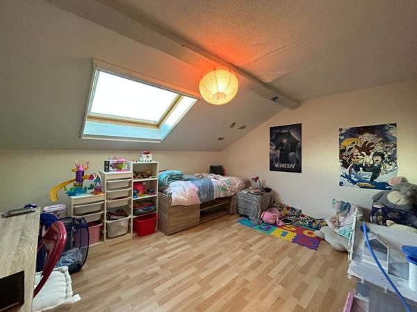 DUPLEX  4 CHAMBRES A ROANNE