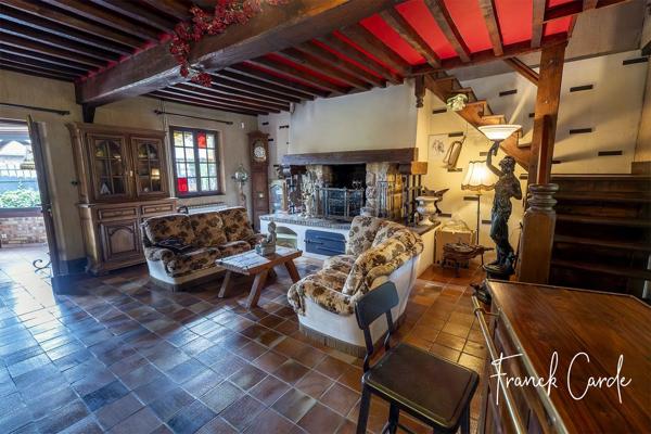 Authentique chaumière de 170 m² au charme normand, idéale pour projet familial ou chambres d’hôtes