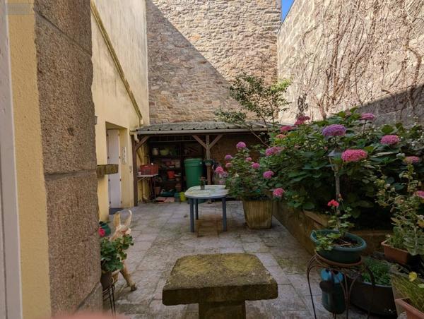 Maison à vendre à Douarnenez dans le Finistère (29100), ref : 011/189   
CENTRE-VILLE