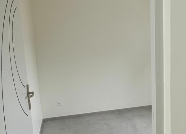 Appartement à louer    3 pièces •  Sainte-Luce