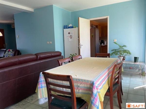 Maison T5 - 124 m2 - 3 chambres - terrain 461 m2 - RER C - commerces - écoles - accès RN 20 et Francilienne