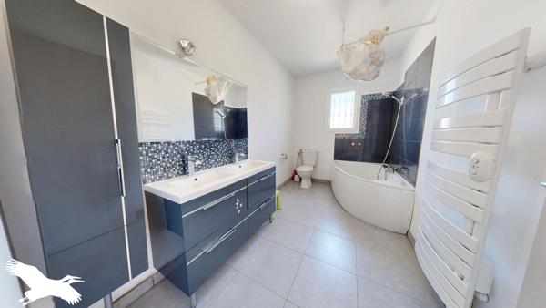 Maison à vendre 560 000 € La Ciotat 4 p 90 m² DPE B