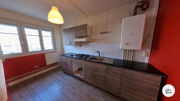 Appartement • 4 Pièces • 3 Chambres • Surface Totale de 73m²• Cuisine équipée • Cave • Garage fermé • Sotteville-lès-Rouen.