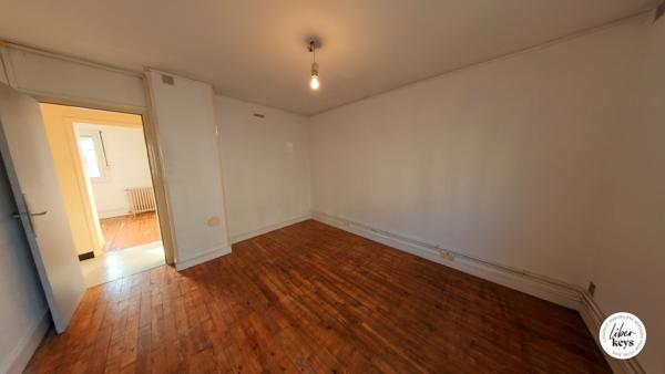 Appartement • 4 Pièces • 3 Chambres • Surface Totale de 73m²• Cuisine équipée • Cave • Garage fermé • Sotteville-lès-Rouen.