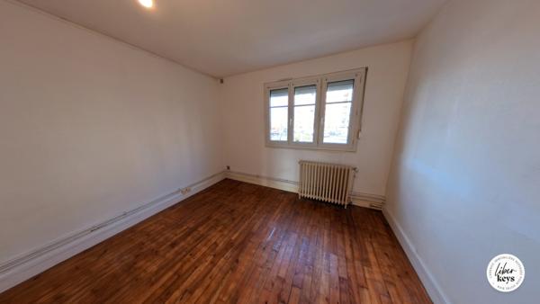 Appartement • 4 Pièces • 3 Chambres • Surface Totale de 73m²• Cuisine équipée • Cave • Garage fermé • Sotteville-lès-Rouen.