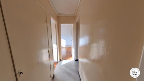 Appartement • 4 Pièces • 3 Chambres • Surface Totale de 73m²• Cuisine équipée • Cave • Garage fermé • Sotteville-lès-Rouen.