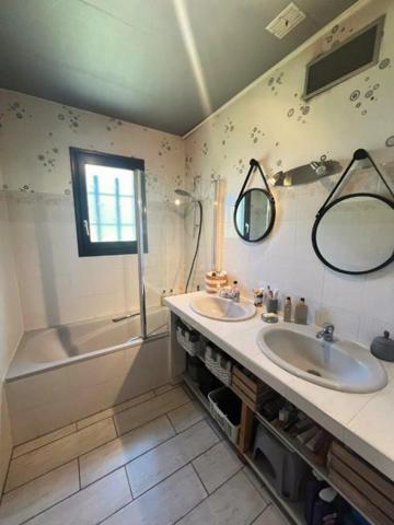 Maison Brantome En Perigord 8 pièce(s) 140 m2