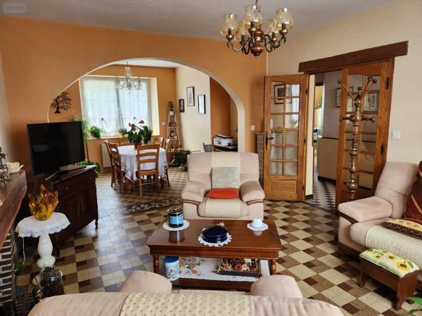 Achat - Maison Le Lude 72800 5 pièces 146 m 2 752 m 2
