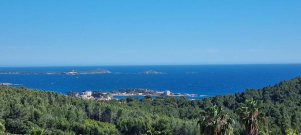 Villa  10 pièce(s) 220 m2 sur 2000 m² piscinable vue mer