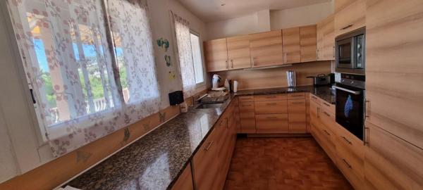 Villa  10 pièce(s) 220 m2 sur 2000 m² piscinable vue mer