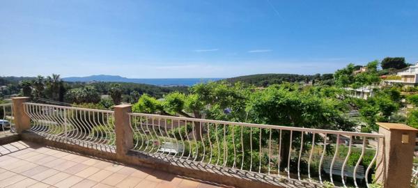 Villa  10 pièce(s) 220 m2 sur 2000 m² piscinable vue mer