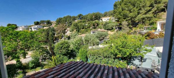Villa  10 pièce(s) 220 m2 sur 2000 m² piscinable vue mer