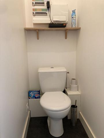 APPARTEMENT T2 MEUBLE A LOUER EN COURTE DUREE - A BLOIS - BELLES PRESTATIONS - VUE SUR CHÂTEAU & LOIRE