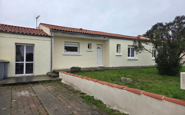 Maison à vendre    6 pièces •  Rochefort