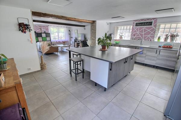 Saint Loup en Champagne : maison 3 chambres- dépendances