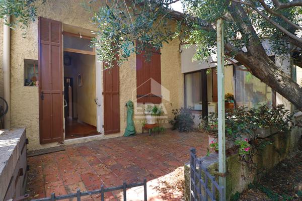 Maison plain-pied - Type 3 - Fort potentiel - Pont de Vivaux - Jardin - Piscinable - Parking