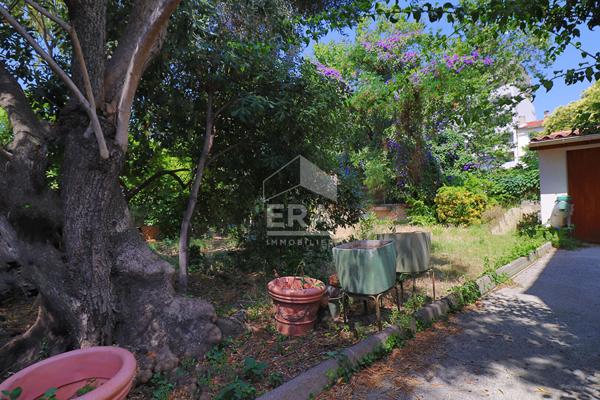 Maison plain-pied - Type 3 - Fort potentiel - Pont de Vivaux - Jardin - Piscinable - Parking