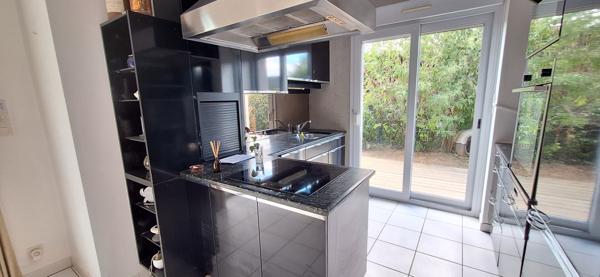 Maison contemporaine à vendre à Saint Denis les Bourg - quartier recherché rare sur le marché
