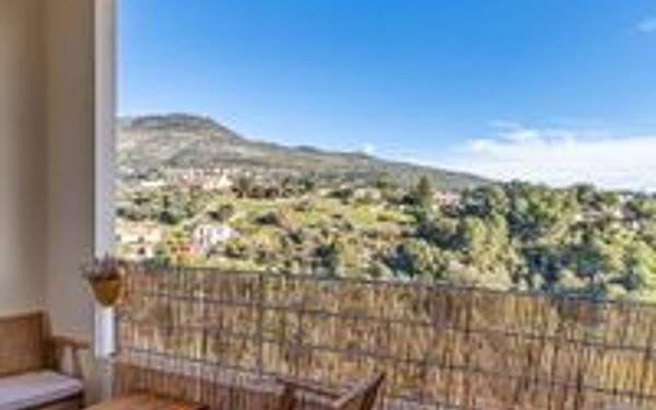 Appartement à vendre    4 pièces • 84 m2 Colomars