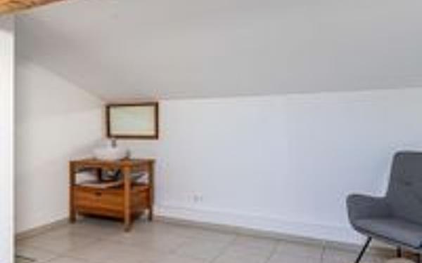 Appartement à vendre    4 pièces • 84 m2 Colomars