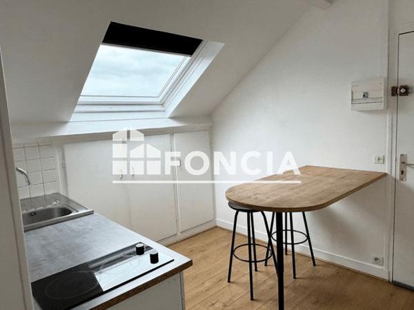 Location Studio 19.49 m² - 16 RUE DU CHAMP MORAND Houdan 78550