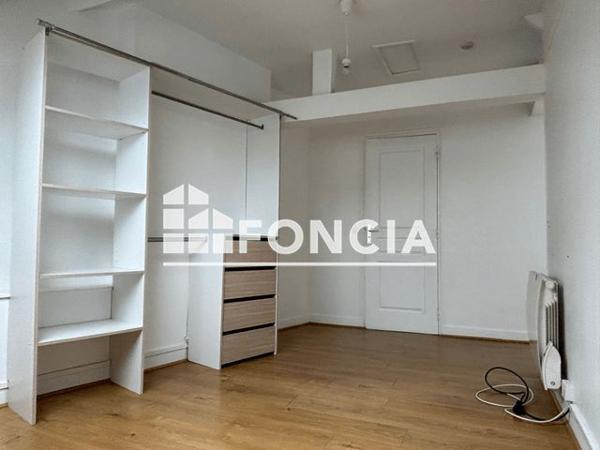 Location Studio 19.49 m² - 16 RUE DU CHAMP MORAND Houdan 78550