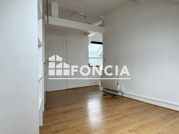 Location Studio 19.49 m² - 16 RUE DU CHAMP MORAND Houdan 78550