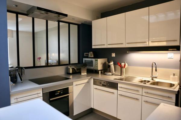 A vendre à REIMS (51) centre ville, une maison +garage+terrasse+cave voutée