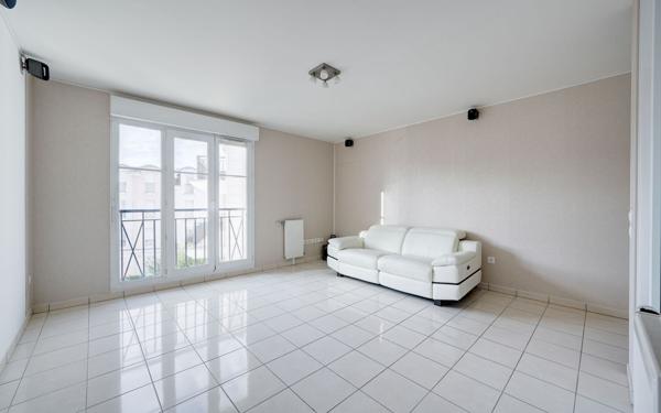 Appartement à vendre    2 pièces • 44,16 m2 Crosne