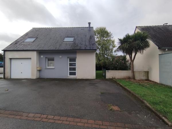 Maison à PLUNERET, 56400 - 5 pièces 90m²