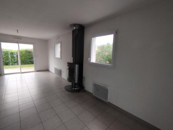 Maison à PLUNERET, 56400 - 5 pièces 90m²