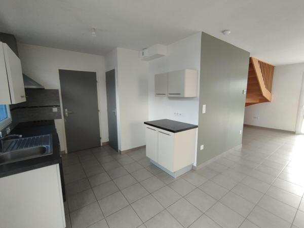 Maison à PLUNERET, 56400 - 5 pièces 90m²