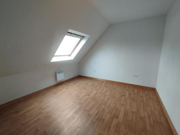 Maison à PLUNERET, 56400 - 5 pièces 90m²