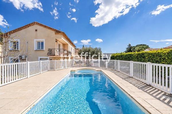 Maison
         7 pièces
        - 170 m² Exclusivité 595 000 € *
