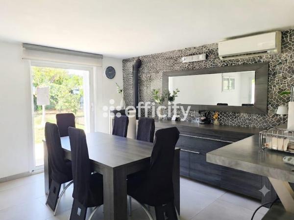 Maison
         7 pièces
        - 170 m² Exclusivité 595 000 € *