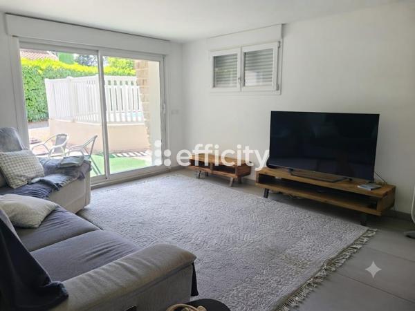 Maison
         7 pièces
        - 170 m² Exclusivité 595 000 € *