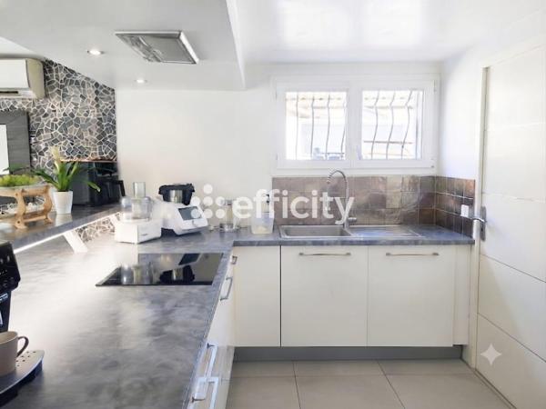 Maison
         7 pièces
        - 170 m² Exclusivité 595 000 € *